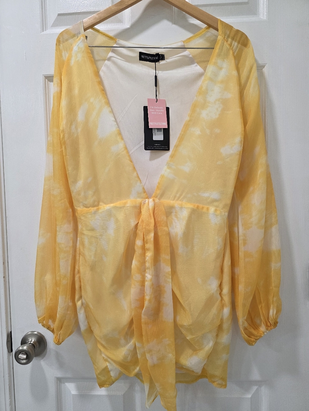 PrettyLittle Thing Chartreuse Tie Dye Chiffon Long Sleeve Bodycon Dress Size 6 - Picture 4 of 16